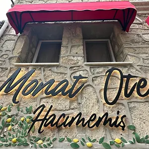 Monat Hacimemis Otel